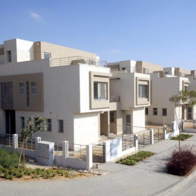 LUXURY RESIDENTIAL COMMUNITY